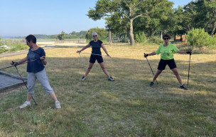 Nordic Yoga au bord du lac